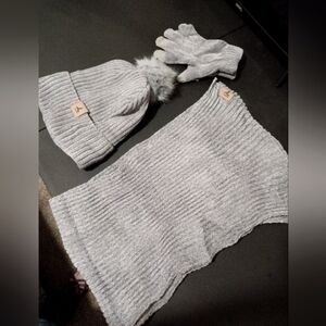 NWT Gray Knit Hat, Scarf, and Gloves Set